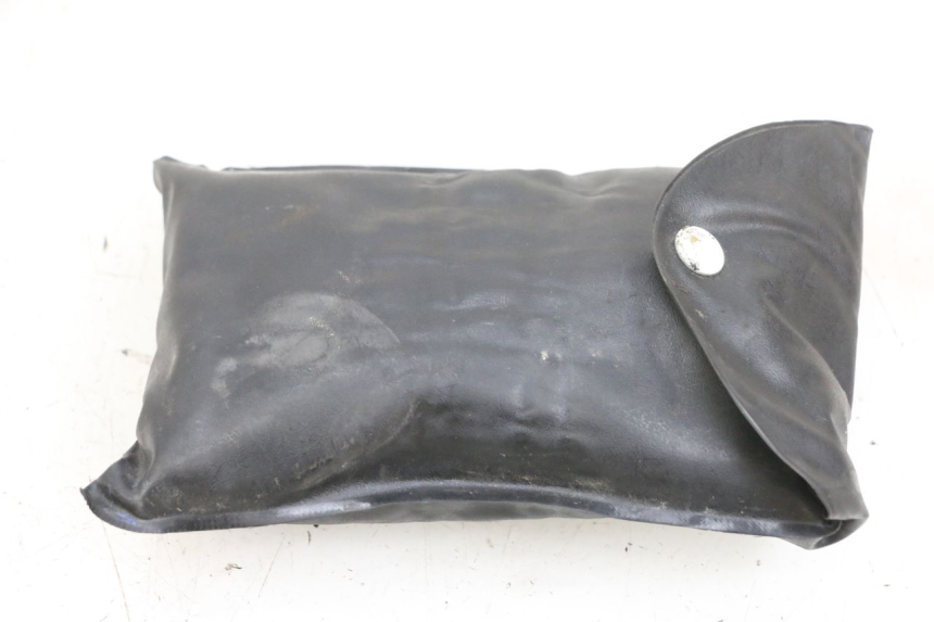 photo de TOOL KIT SUZUKI DL V STROM 1000 (2002 - 2007) - Zoom on usage condition