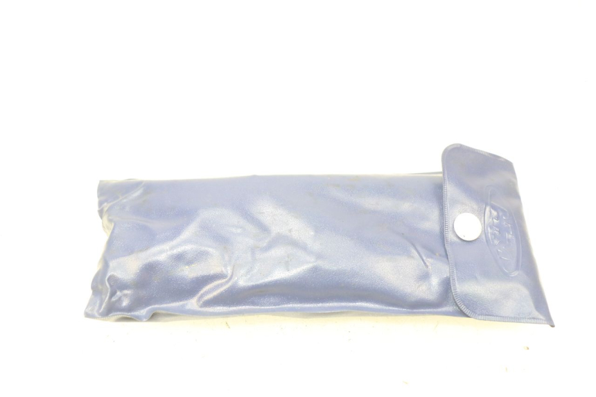 photo de TOOL KIT HONDA FES PANTHEON 2T 125 (1998 - 2002) - Zoom on usage condition