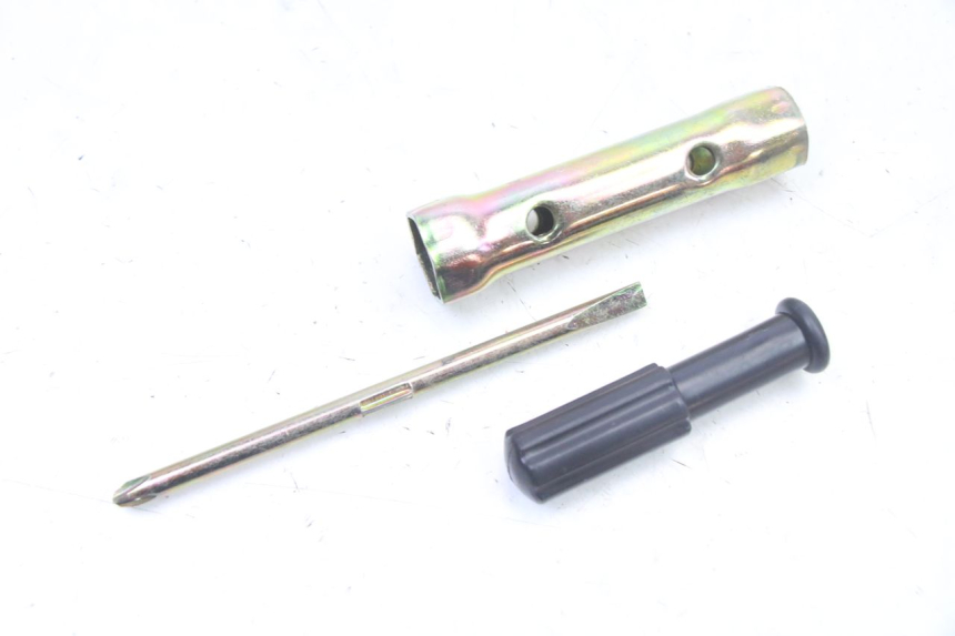 photo de TOOL KIT SYM FIDDLE 3 III 125 (2014 - 2020)