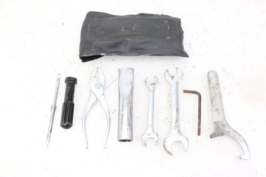 photo de TOOL KIT SUZUKI GSR 750 (2011 - 2017)