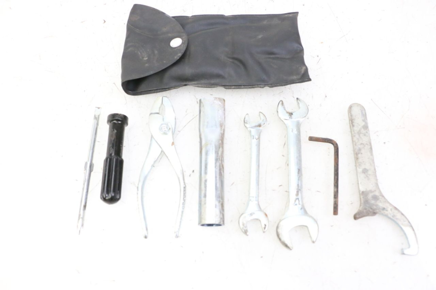 photo de TOOL KIT SUZUKI GSR 750 (2011 - 2017)