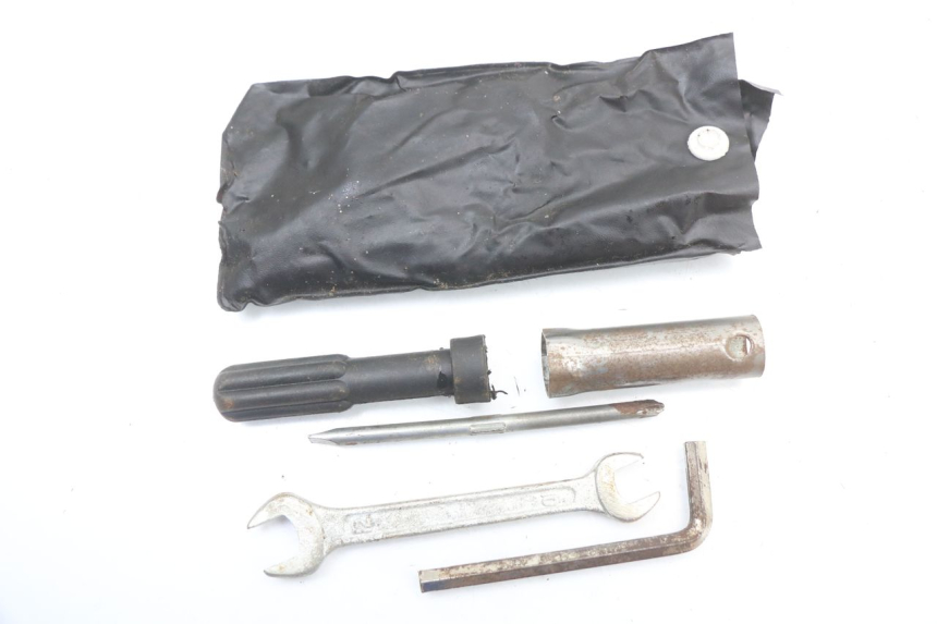 photo de TOOL KIT JONWAY AZTRAL 125 (2008 - 2017)