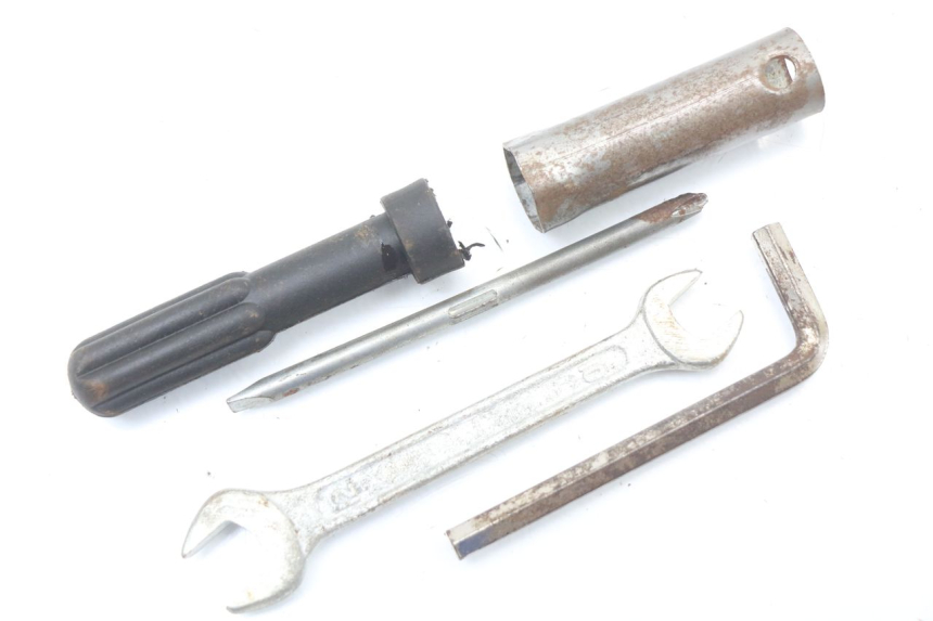 photo de TOOL KIT JONWAY AZTRAL 125 (2008 - 2017)