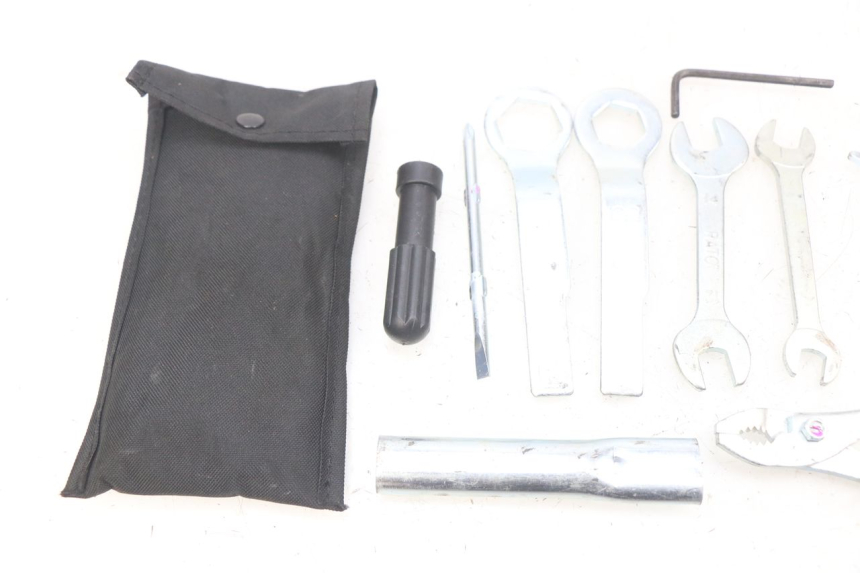 photo de TOOL KIT KAWASAKI Z 650 (2016 - 2019)