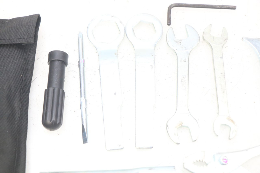 photo de TOOL KIT KAWASAKI Z 650 (2016 - 2019)