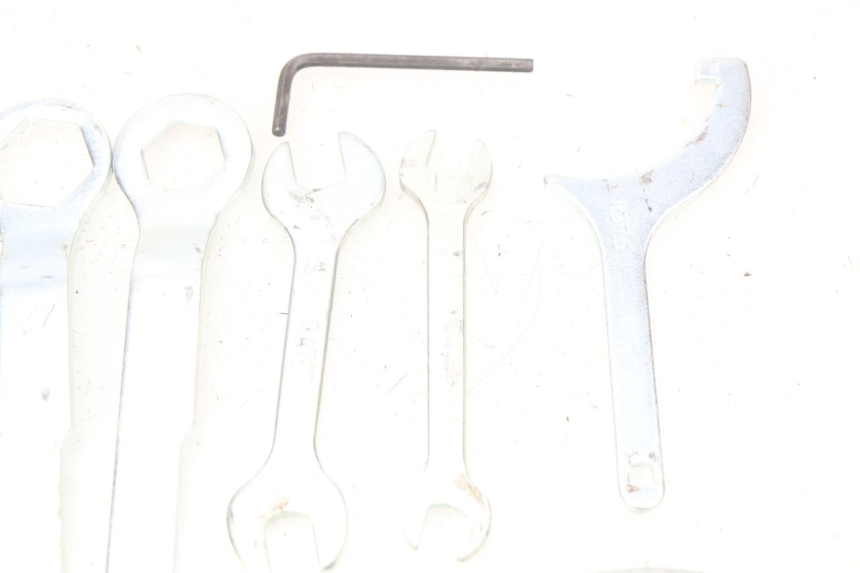 photo de TOOL KIT KAWASAKI Z 650 (2016 - 2019)