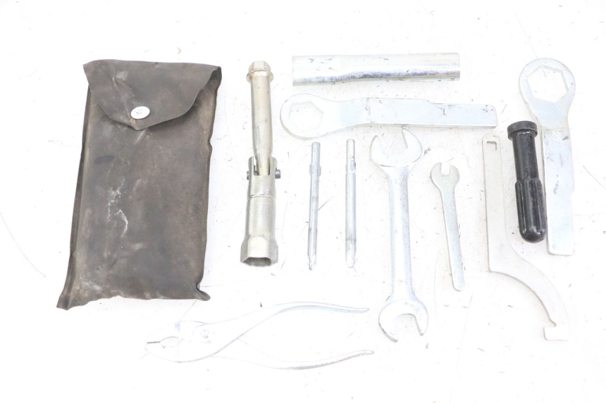 photo de TOOL KIT KAWASAKI ZR7 ZR-7 S 750 (1999 - 2004)