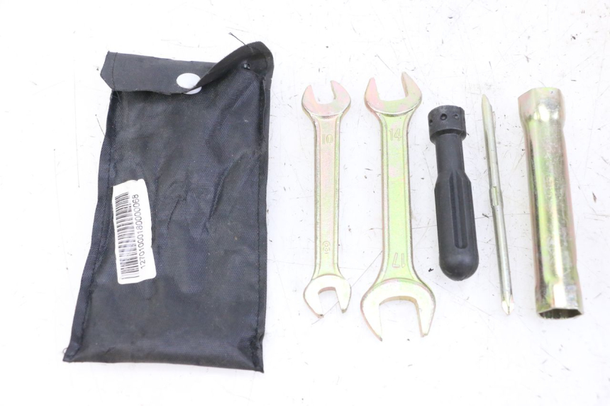 photo de TOOL KIT KIDEN KD125-G 125 (2018 - 2022)