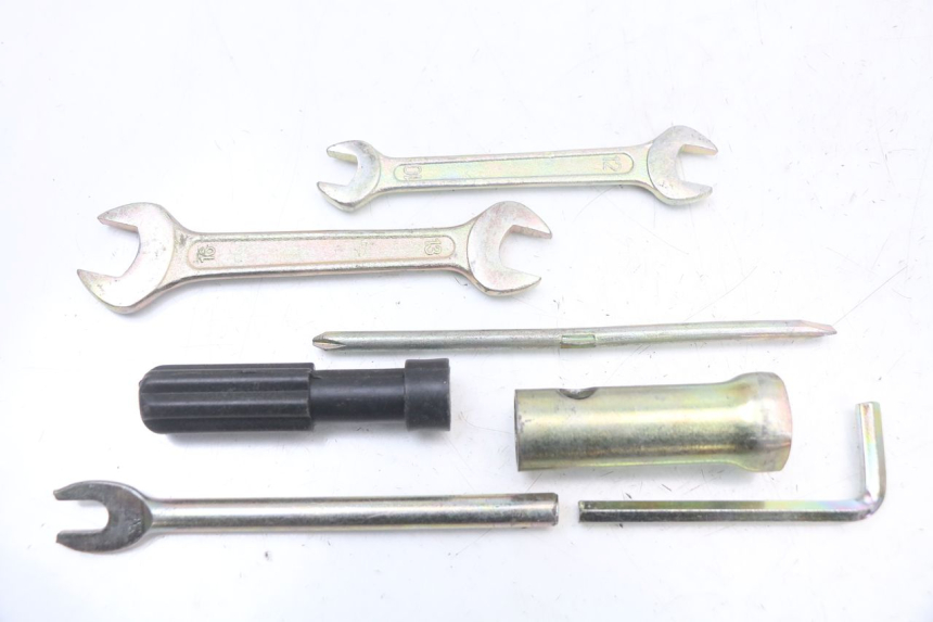 photo de TOOL KIT KEEWAY HURRICANE 50 (2006 - 2019)