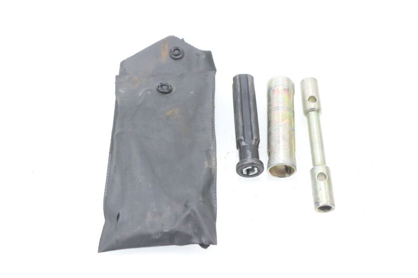 photo de TOOL KIT LINHAI MONARCH 125 (2003 - 2005)