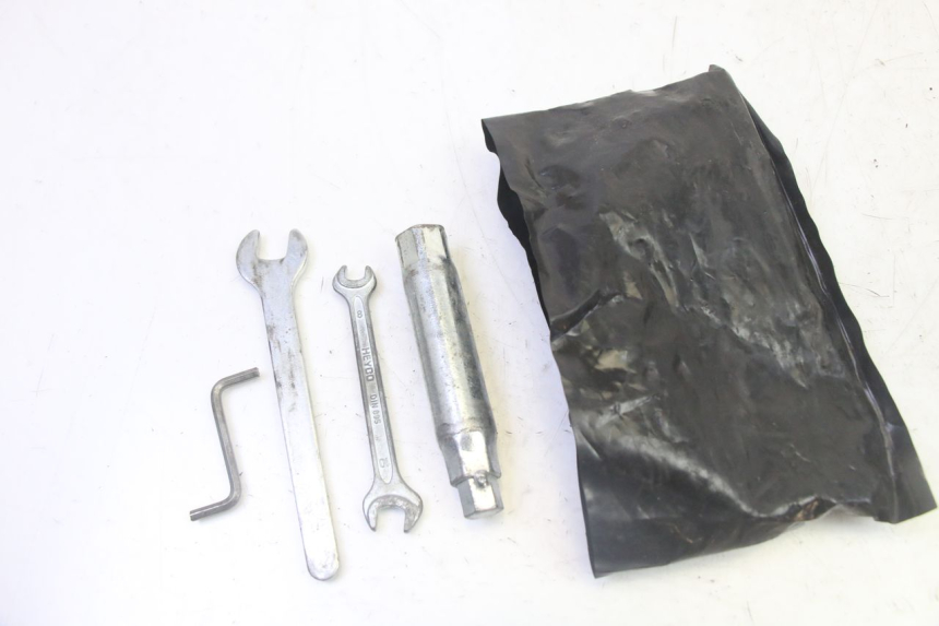 photo de TOOL KIT PIAGGIO MP3 500 (2011 - 2015)