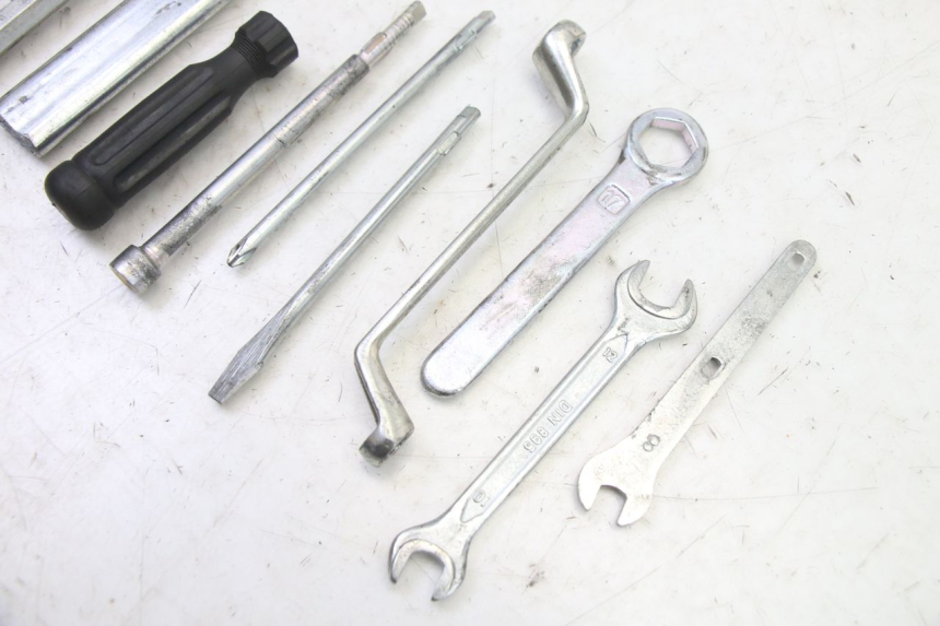 photo de TOOL KIT HONDA NTV DEAUVILLE ABS 700 (2007 - 2016)