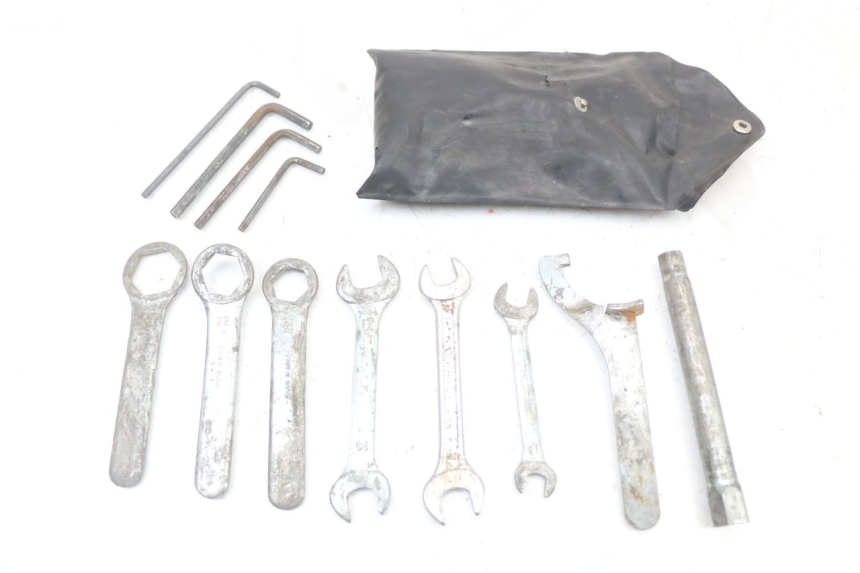 photo de TOOL KIT SUZUKI SV S 650 (1999 - 2002)