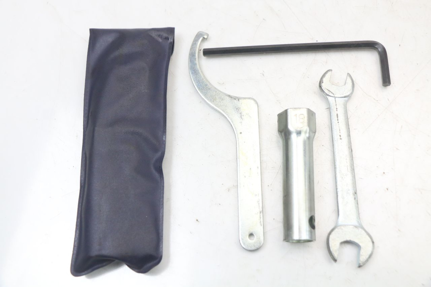 photo de TOOL KIT KYMCO XCITING 250 (2006 - 2009)