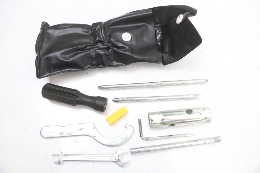 photo de TOOL KIT YAMAHA X-MAX XMAX 125 (2010 - 2014)