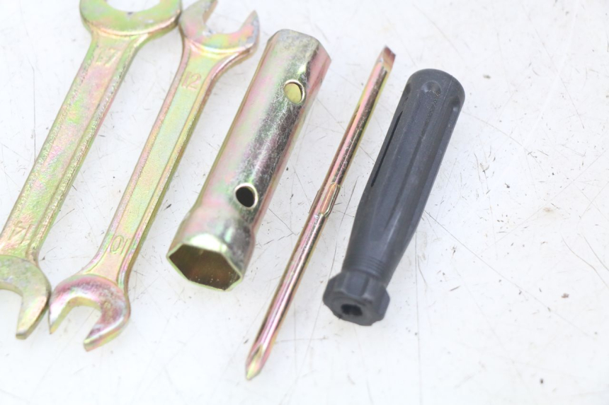 photo de TOOL KIT YAMASAKI RAPTOR 50 (2013 - 2018)