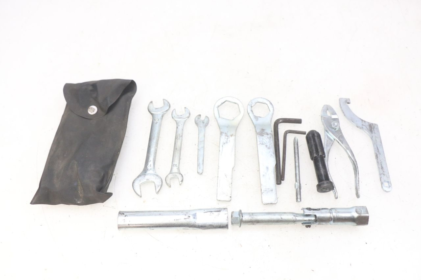 photo de TOOL KIT KAWASAKI ZR7 ZR-7 S 750 (1999 - 2004)