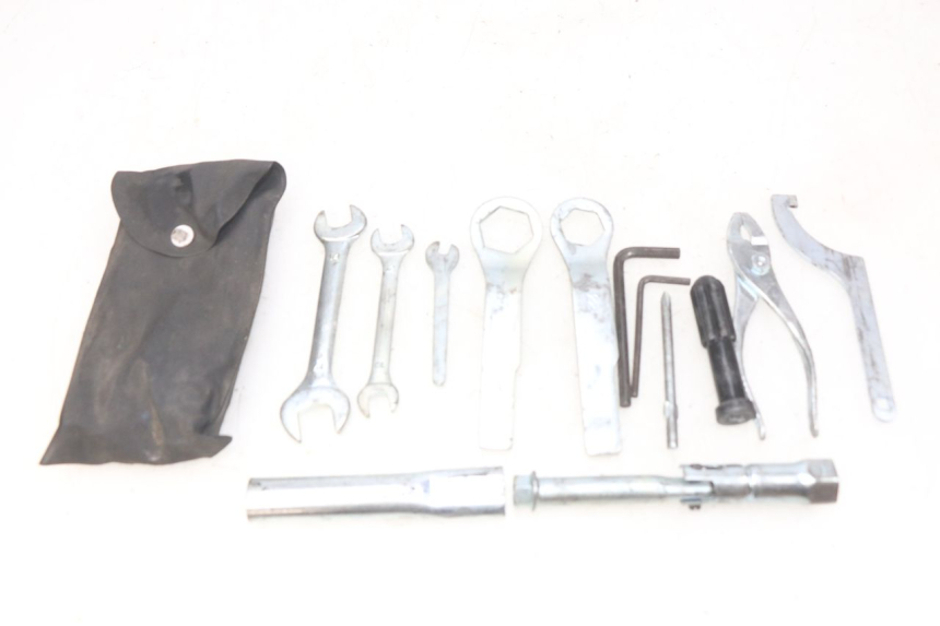 photo de TOOL KIT KAWASAKI ZR7 ZR-7 S 750 (1999 - 2004)