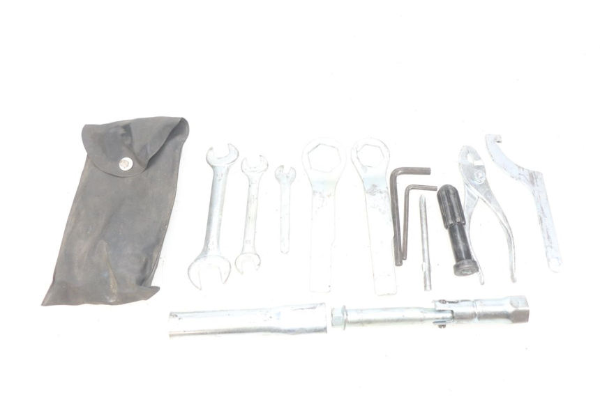 photo de TOOL KIT KAWASAKI ZR7 ZR-7 S 750 (1999 - 2004)