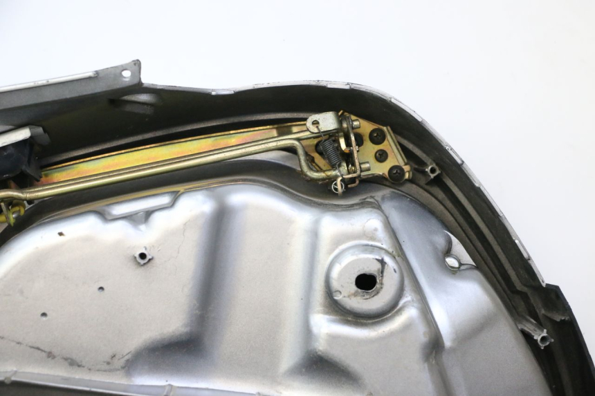 photo de RIGHT SUITCASE HONDA NTV DEAUVILLE 650 (2001 - 2006)