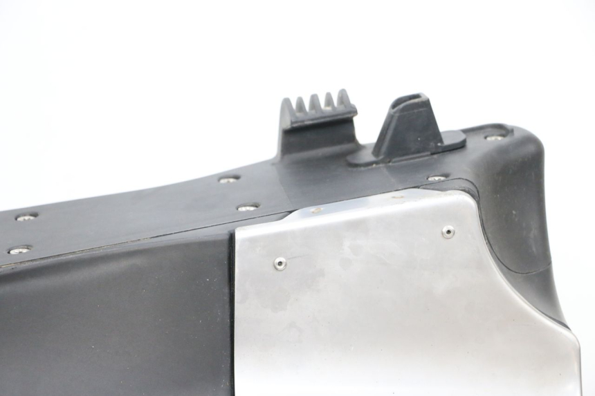 photo de RIGHT SUITCASE BMW R GS 1250 (2021 - 2024) - Alternative angle