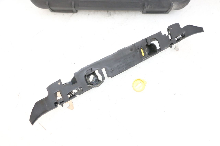 photo de RIGHT SUITCASE BMW R GS 1250 (2021 - 2024) - Zoom on usage condition