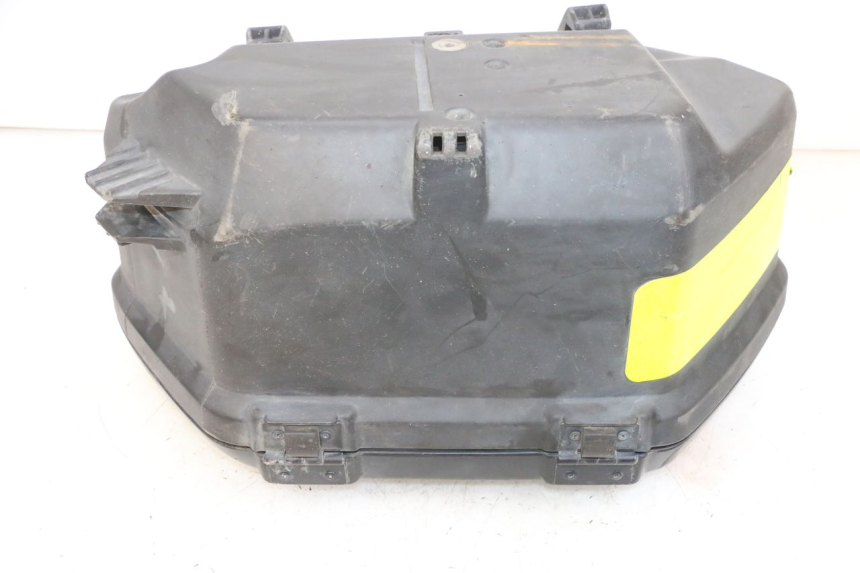 photo de RIGHT SUITCASE YAMAHA TDM ABS 900 (2002 - 2014) - Zoom on usage condition