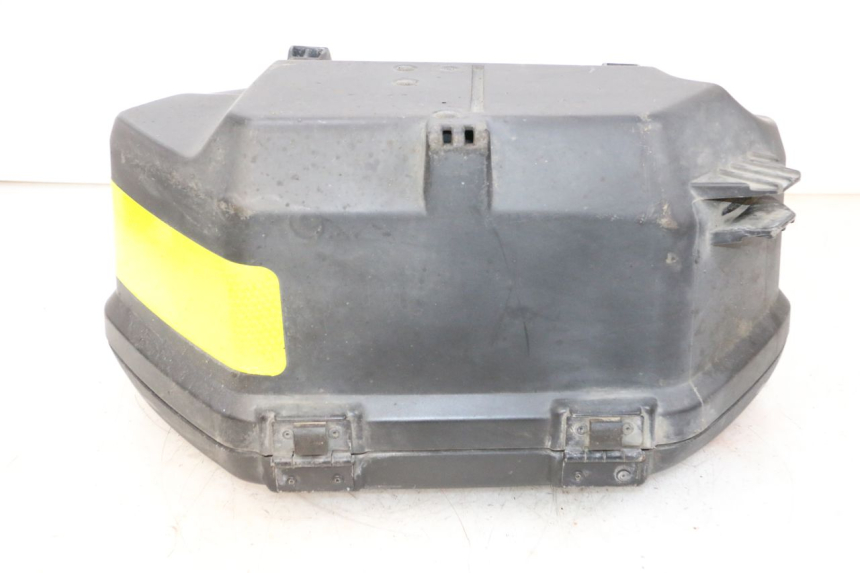 photo de LEFT SUITCASE YAMAHA FJR ABS 1300 (2006 - 2012) - Technical close-up