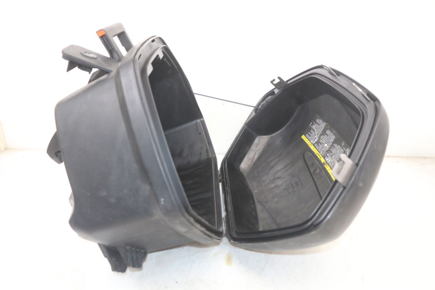 photo de LEFT SUITCASE YAMAHA FJR ABS 1300 (2006 - 2012)