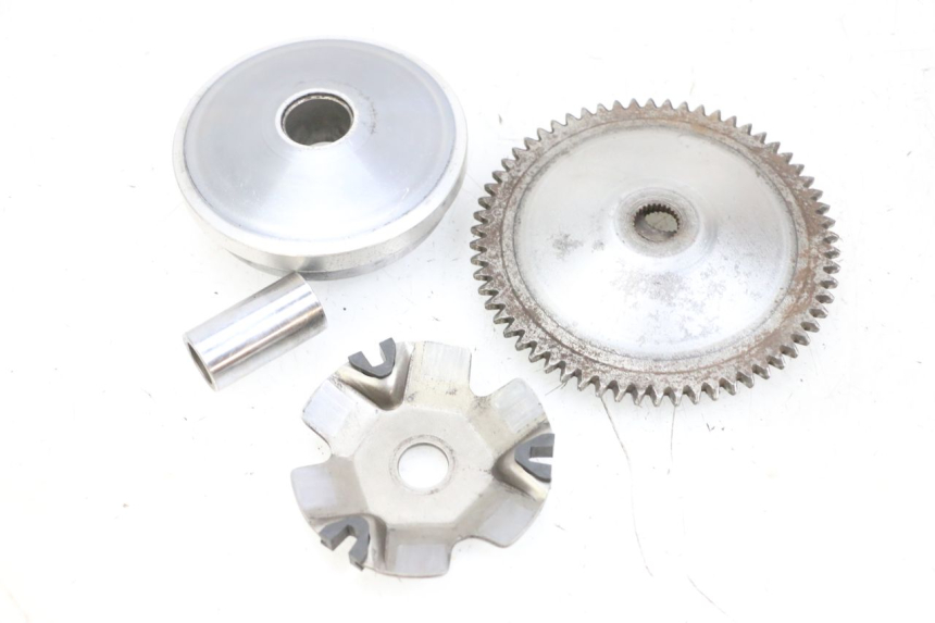 photo de VARIATOR KYMCO AGILITY 16+ 4T 50 (2018 - 2023) - Fixing points details