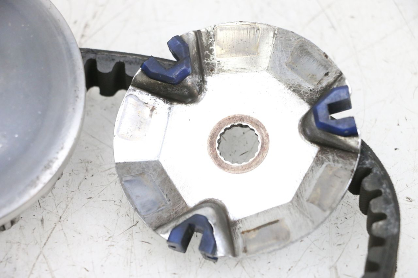 photo de VARIATOR MBK BOOSTER SPIRIT 50 (2004 - 2017) - Fixing points details