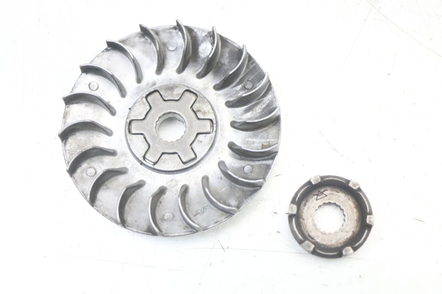 photo de VARIATOR YAMAHA BW'S 50 (2004 - 2017) - Alternative perspective