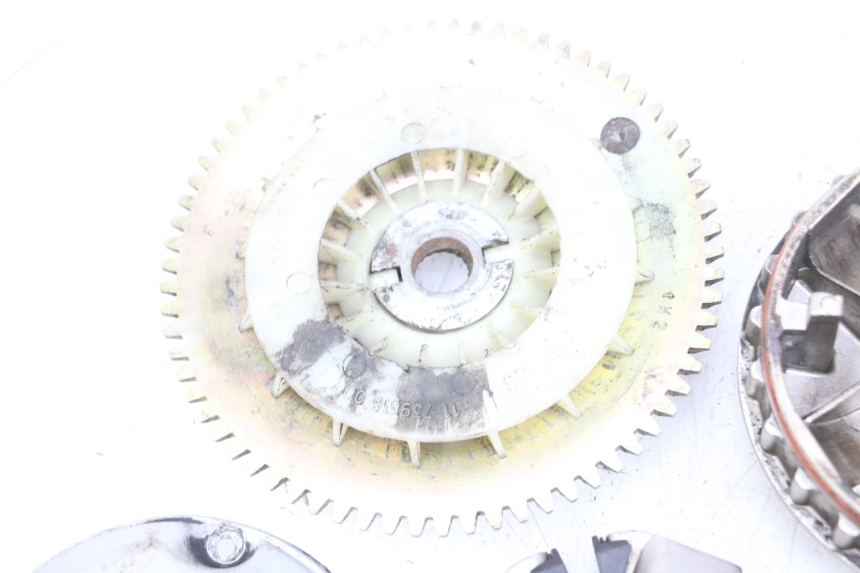 photo de VARIATOR PEUGEOT ELYSEO 125 (1999 - 2004) - Component zoom