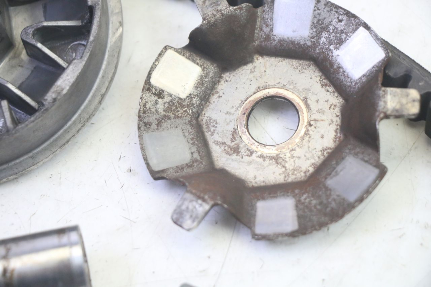 photo de VARIATOR SYM GTS EVO 125 (2009 - 2013) - Zoom on usage condition