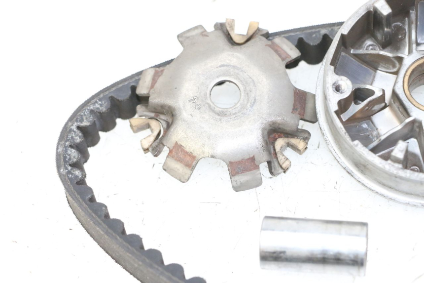 photo de VARIATOR PEUGEOT KISBEE 2T 50 (2010 - 2017)