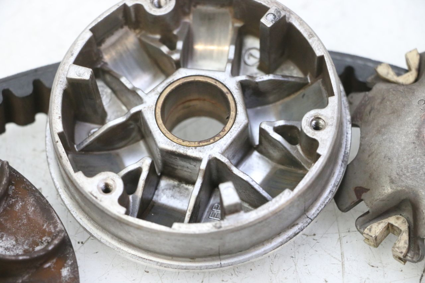 photo de VARIATOR PEUGEOT KISBEE 2T 50 (2010 - 2017)