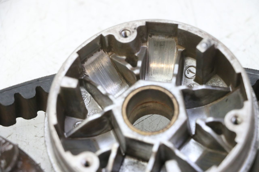 photo de VARIATOR PEUGEOT KISBEE 2T 50 (2010 - 2017)