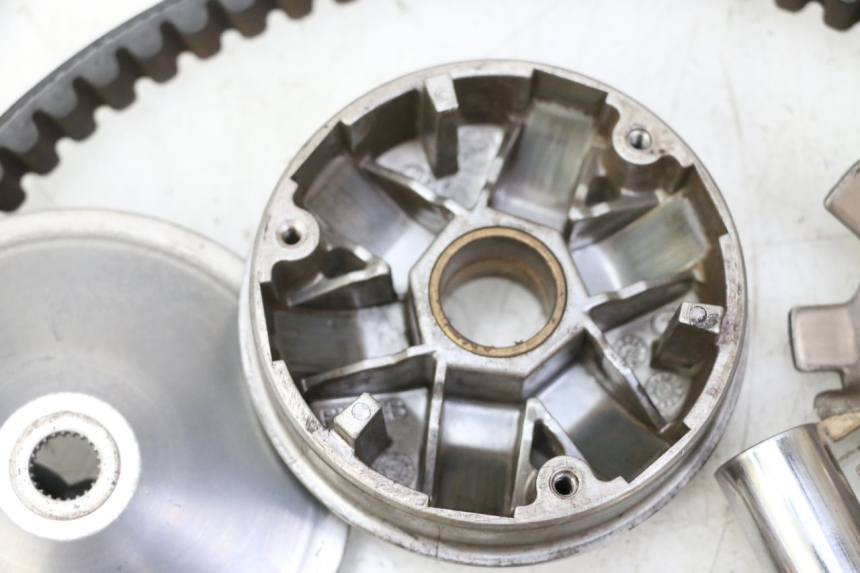 photo de VARIATOR PEUGEOT KISBEE 2T 50 (2010 - 2017)