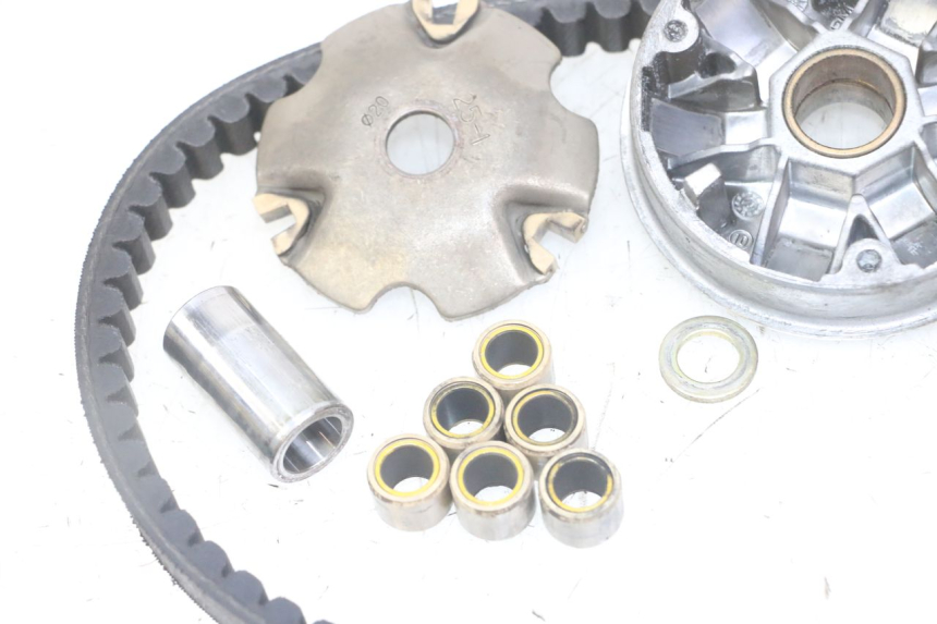 photo de VARIATOR PEUGEOT KISBEE 4T 50 (2018 - 2022)