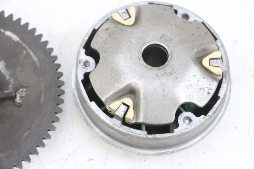 photo de VARIATOR PEUGEOT KISBEE 4T 50 (2010 - 2017) - Zoom on usage condition