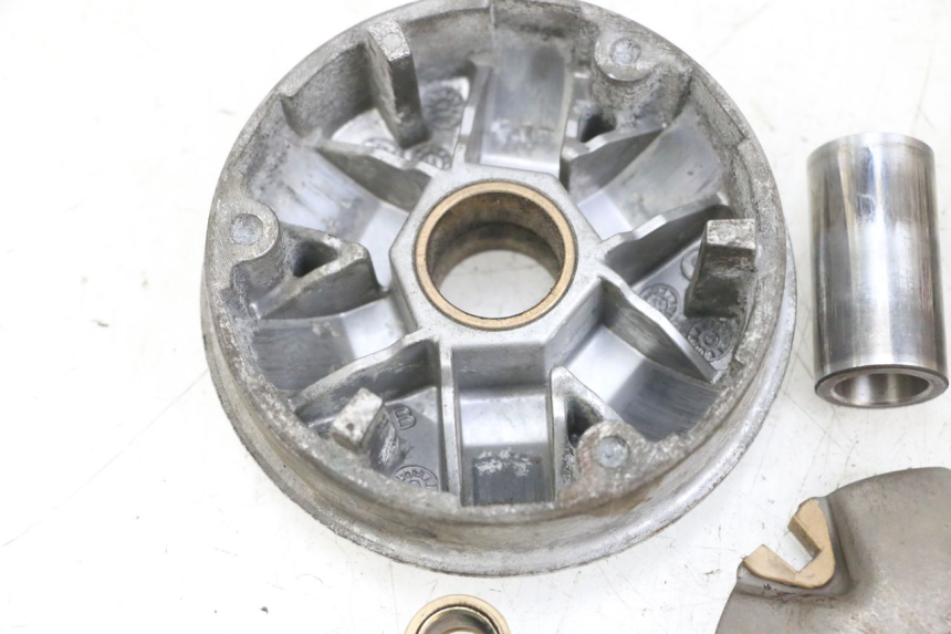 photo de VARIATOR PEUGEOT KISBEE 4T 50 (2010 - 2017) - Detailed visual inspection