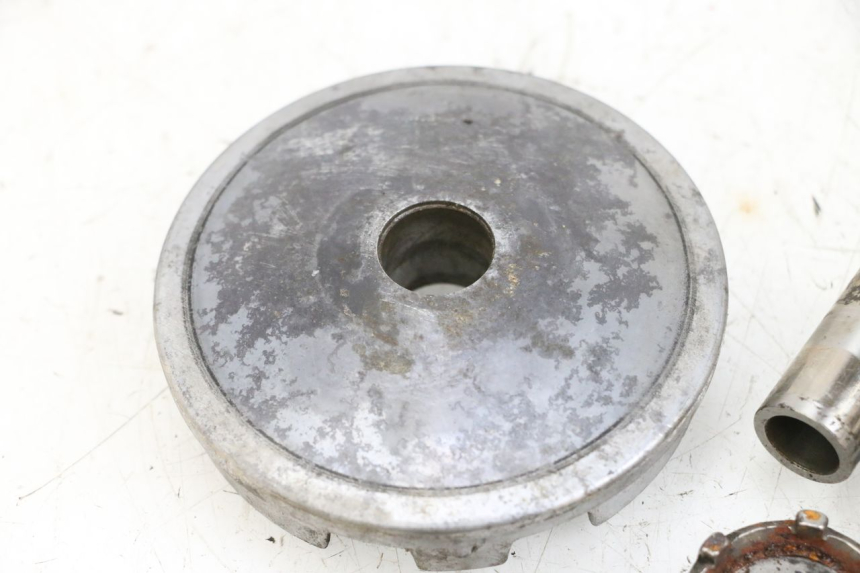 photo de VARIATOR YAMAHA NEO'S NEOS 2T 50 (1998 - 2007) - Fixing points details