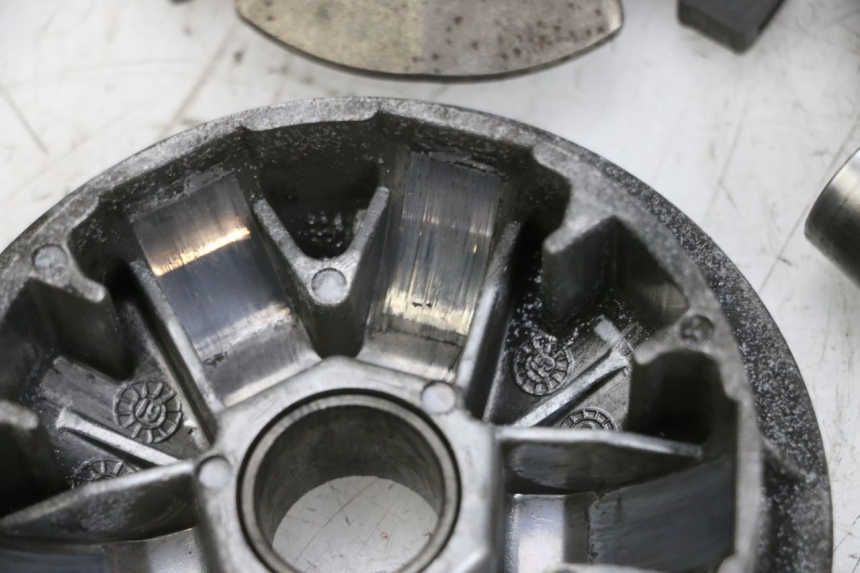 photo de VARIATOR SYM ORBIT III 3 4T 50 (2018 - 2021) - Fixing points details