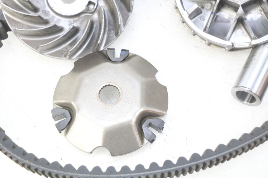 photo de VARIATOR PIAGGIO VESPA GTS IGET ABS 125 (2017 - 2023)