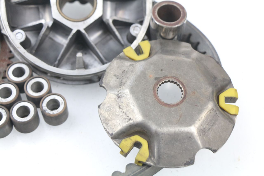 photo de VARIATOR PIAGGIO X9 125 (2000 - 2003) - Fixing points details