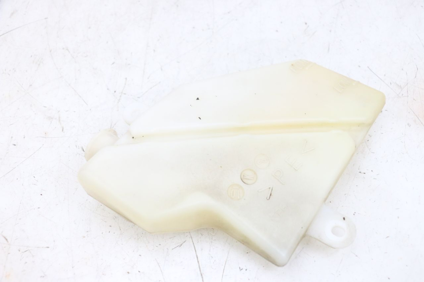 photo de EXPANSION TANK YAMAHA FJR ABS 1300 (2006 - 2012) - Technical close-up
