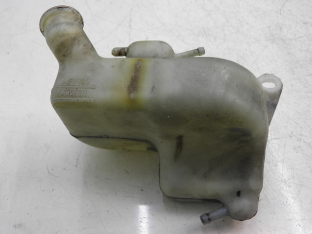 photo de COOLANT EXPANSION BOTTLE HONDA CB 500 (1993 - 1996)