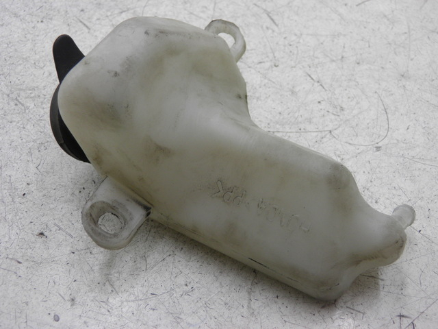 photo de COOLANT EXPANSION BOTTLE HONDA NHX LEAD 110 (2008 - 2010)