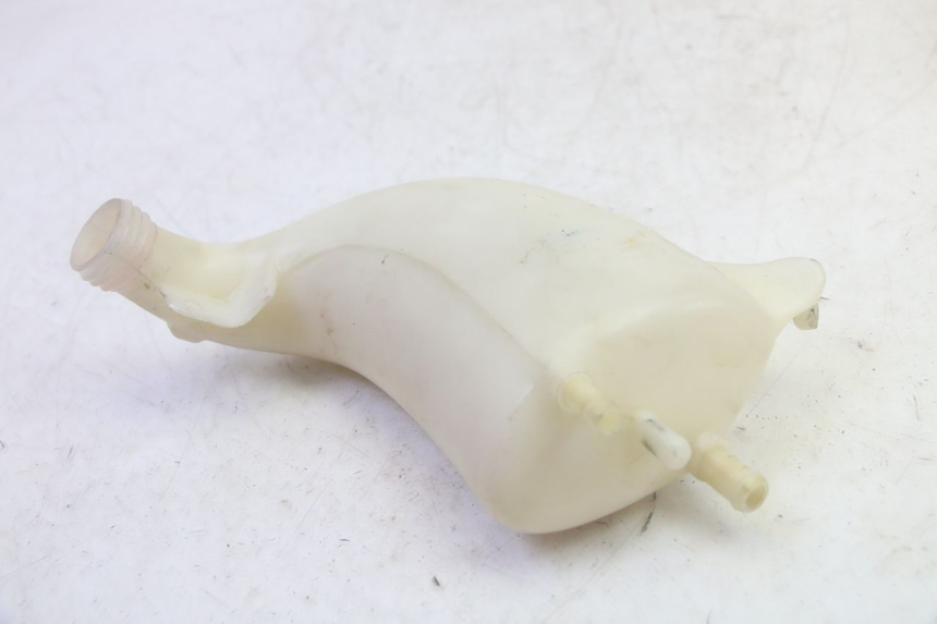 photo de COOLANT EXPANSION BOTTLE PIAGGIO MP3 HPE 350 (2018 - 2020) - Technical close-up