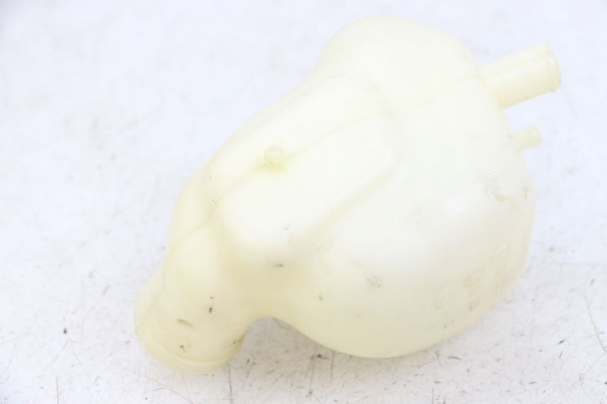 photo de COOLANT EXPANSION BOTTLE PEUGEOT GEOPOLIS RS 125 (2007 - 2009)